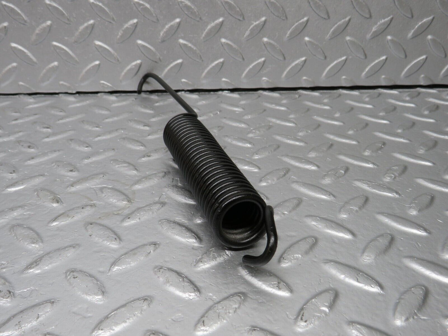 40437 Mercedes-Benz W110 230 Bonnet Hinge Spring