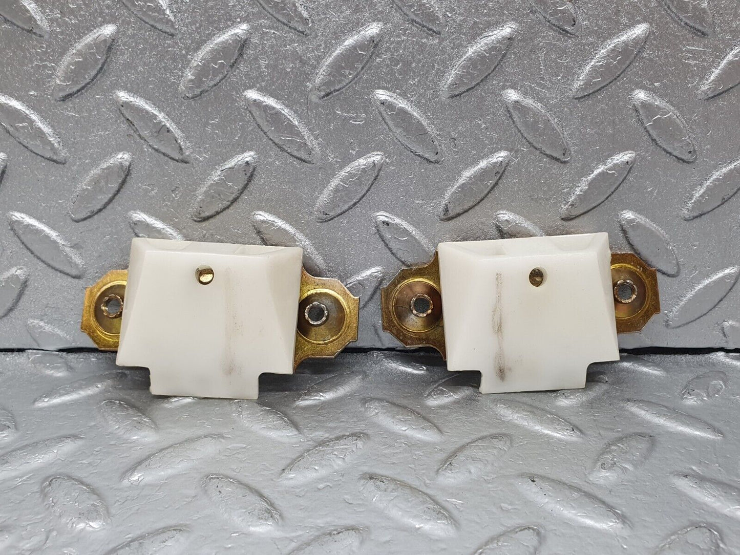 44079 Mercedes-Benz C123 230CE Coupe Trunk Lock Striker Latch