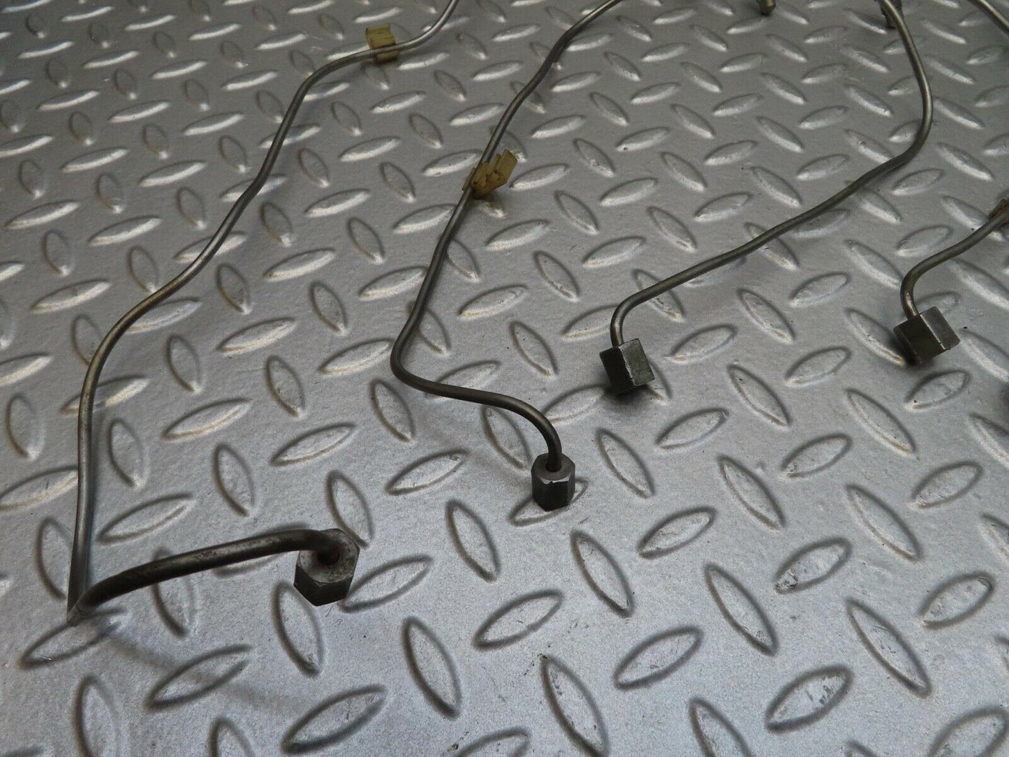 14388 Mercedes-Benz W116 350SE Fuel Line Hose Set