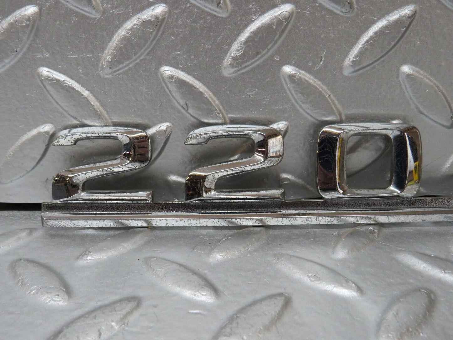 31269 Mercedes-Benz S124 220TE Wagon Trunk Badge Emblem 1248174415
