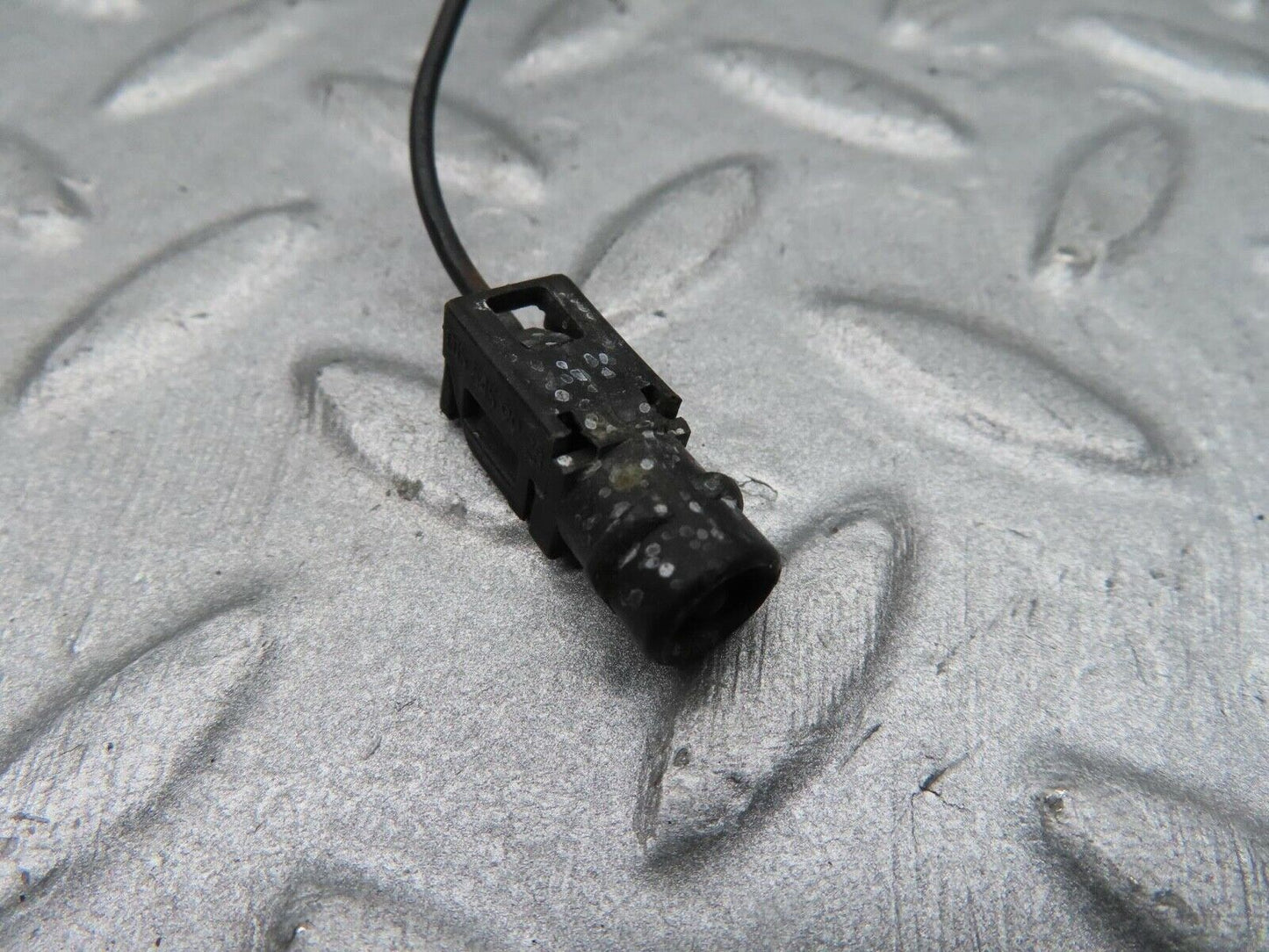 12006 Mercedes-Benz R129 300SL Coupe Windscreen Washer Nozzle