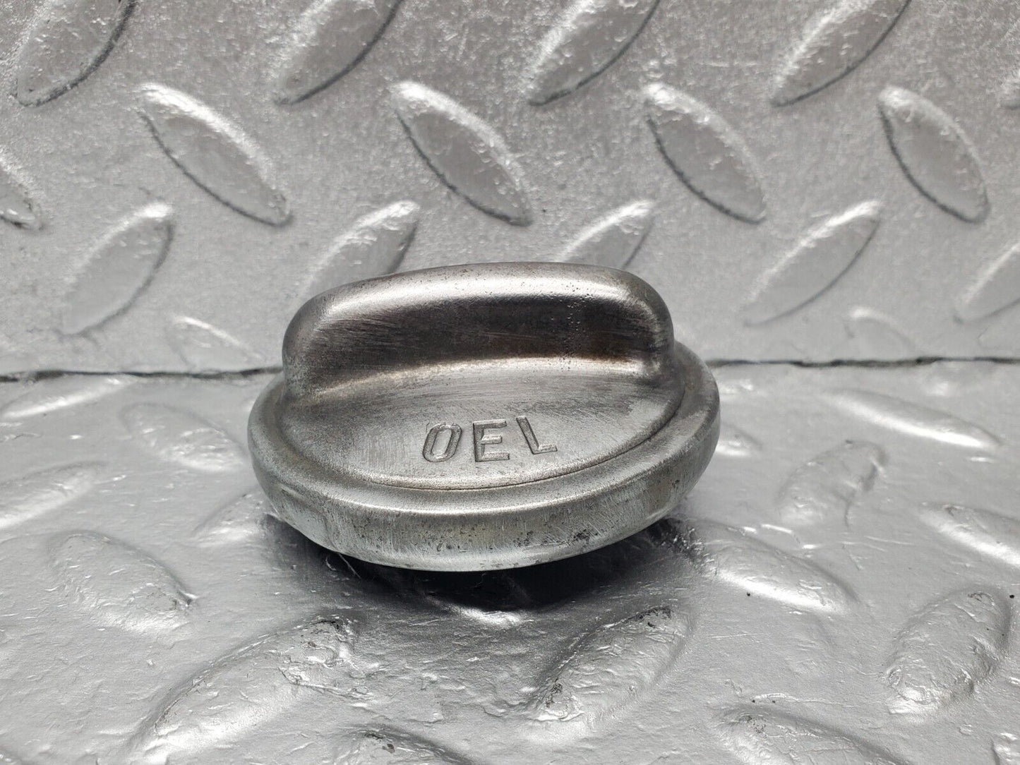 46663 Mercedes-Benz C123 280CE Coupe Engine Oil Filler Cap