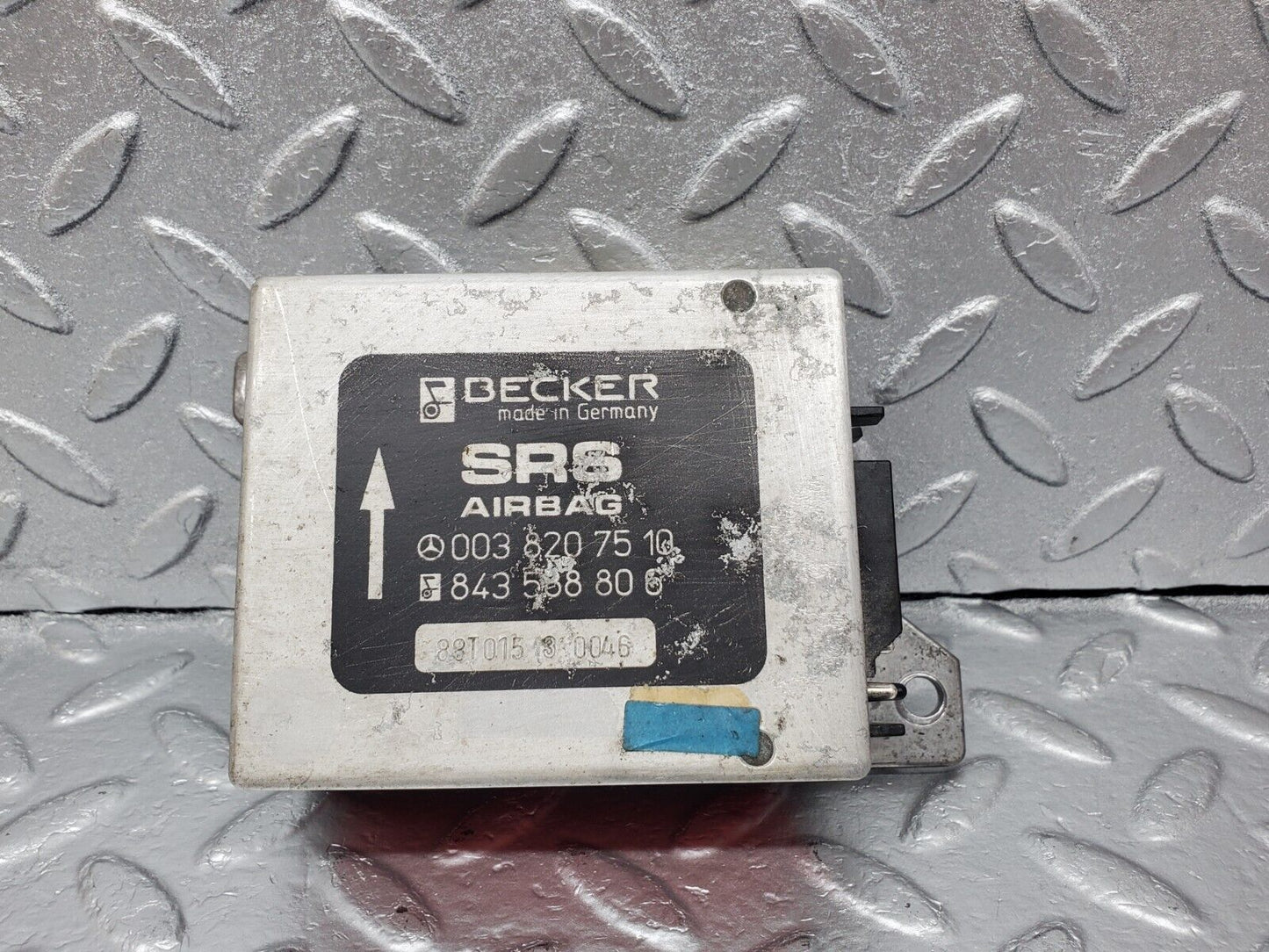 45648 Mercedes-Benz W126 420SE Crash Sensor Bosch 0038207510