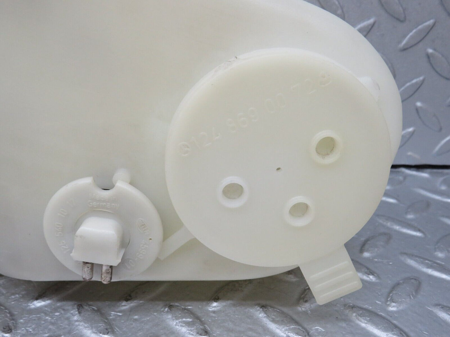 36173 Mercedes-Benz W126 420SE Windscreen Washer Fluid Reservoir 1268690620 1248690072