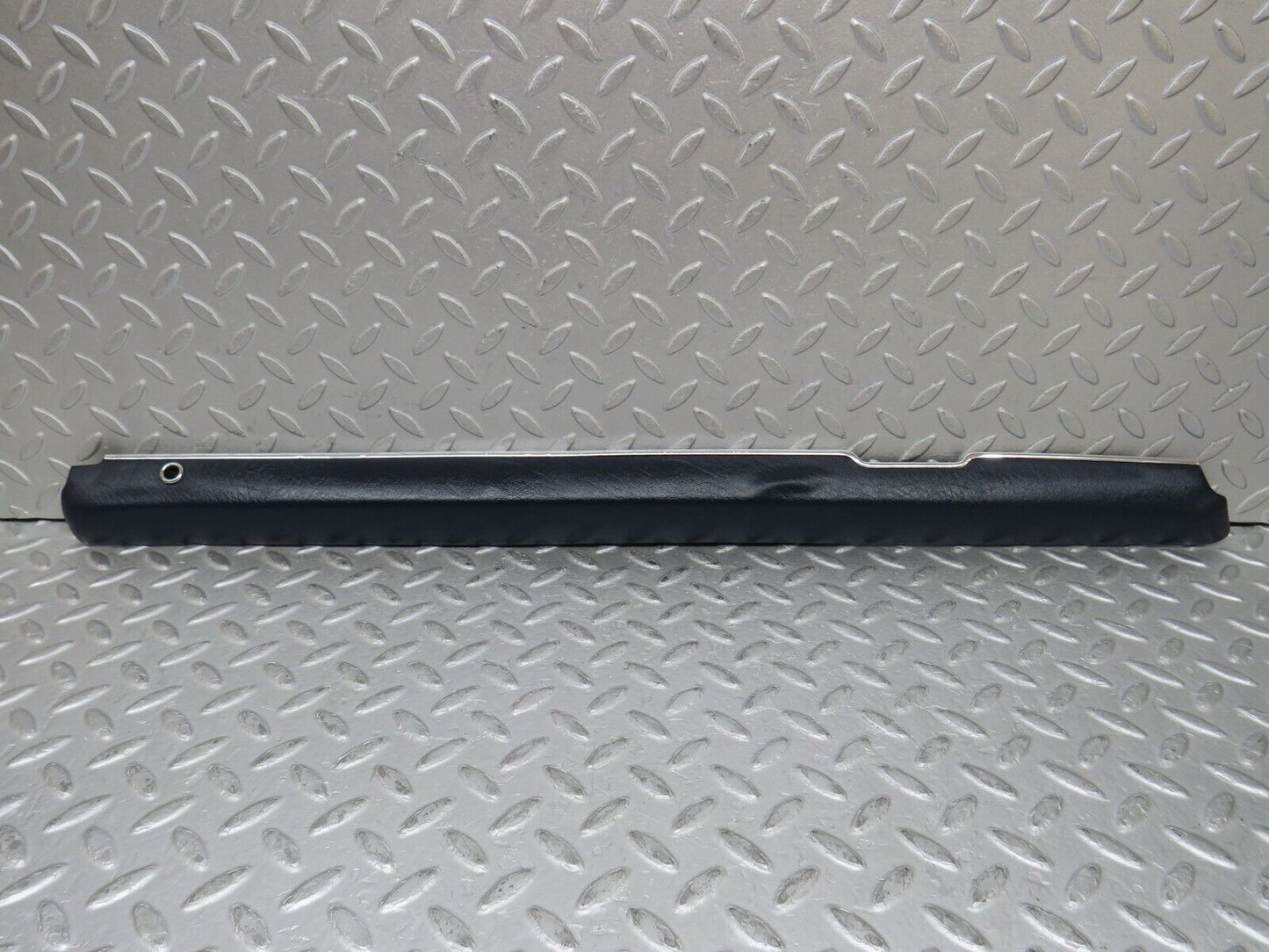 37305 Mercedes-Benz W109 300SEL Front Left Door Card Top Trim Blue