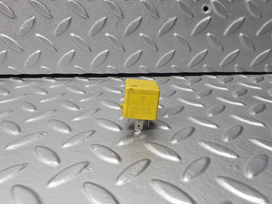 41797 Mercedes-Benz W202 C200 Multi Purpose Relay 0025421419