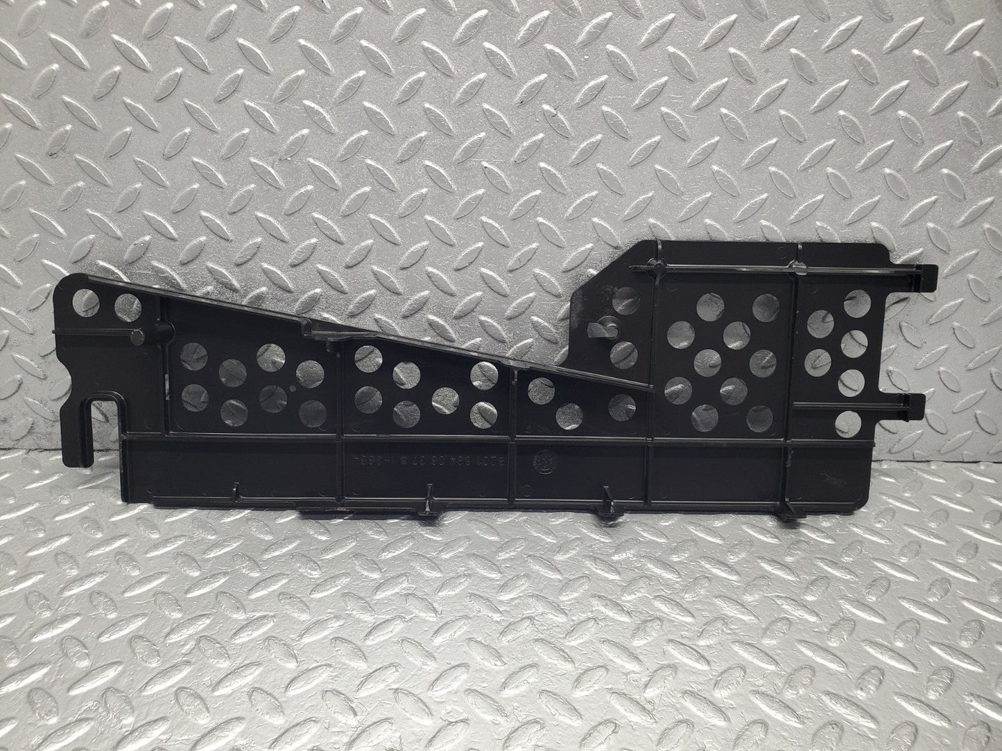 W201 Baby Benz front right cable channel cover used OEM