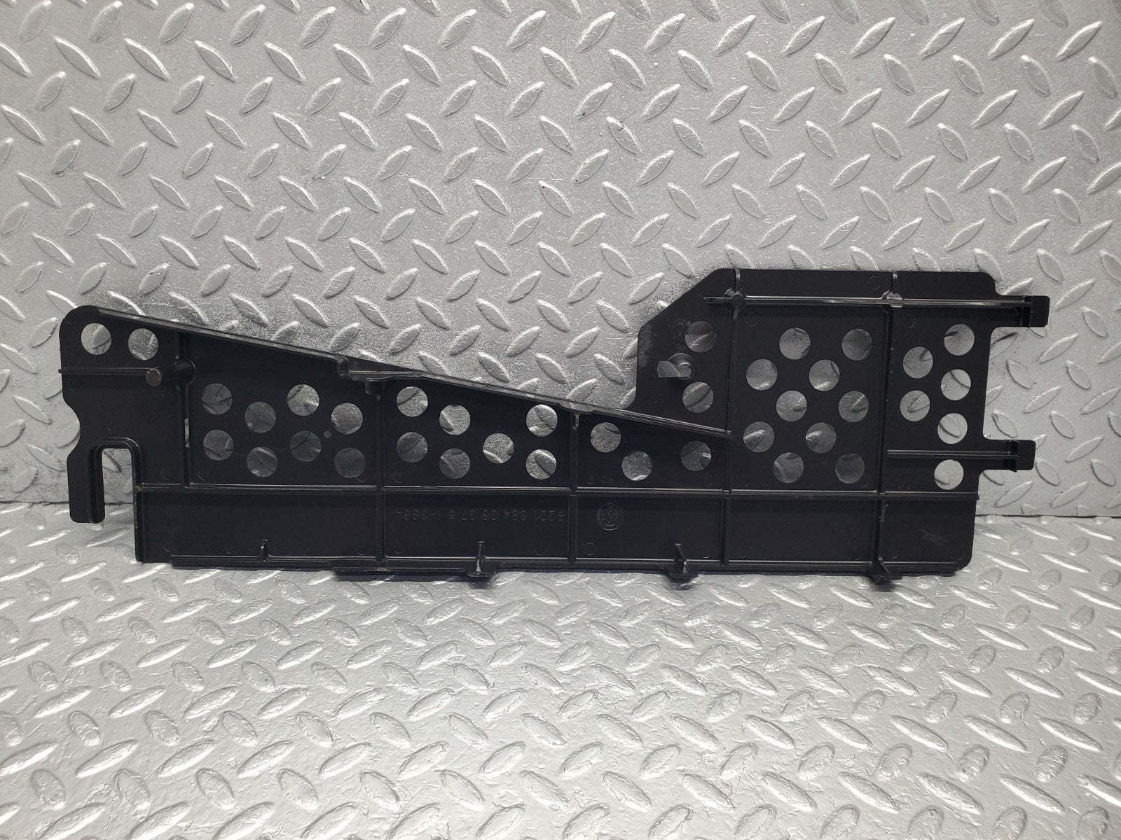 W201 Baby Benz front right cable channel cover used OEM