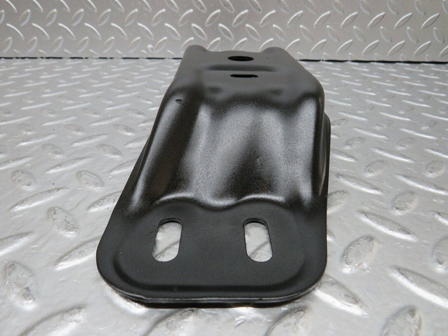 26737 Mercedes-Benz C124 220CE Coupe Gearbox Mount Bracket Holder