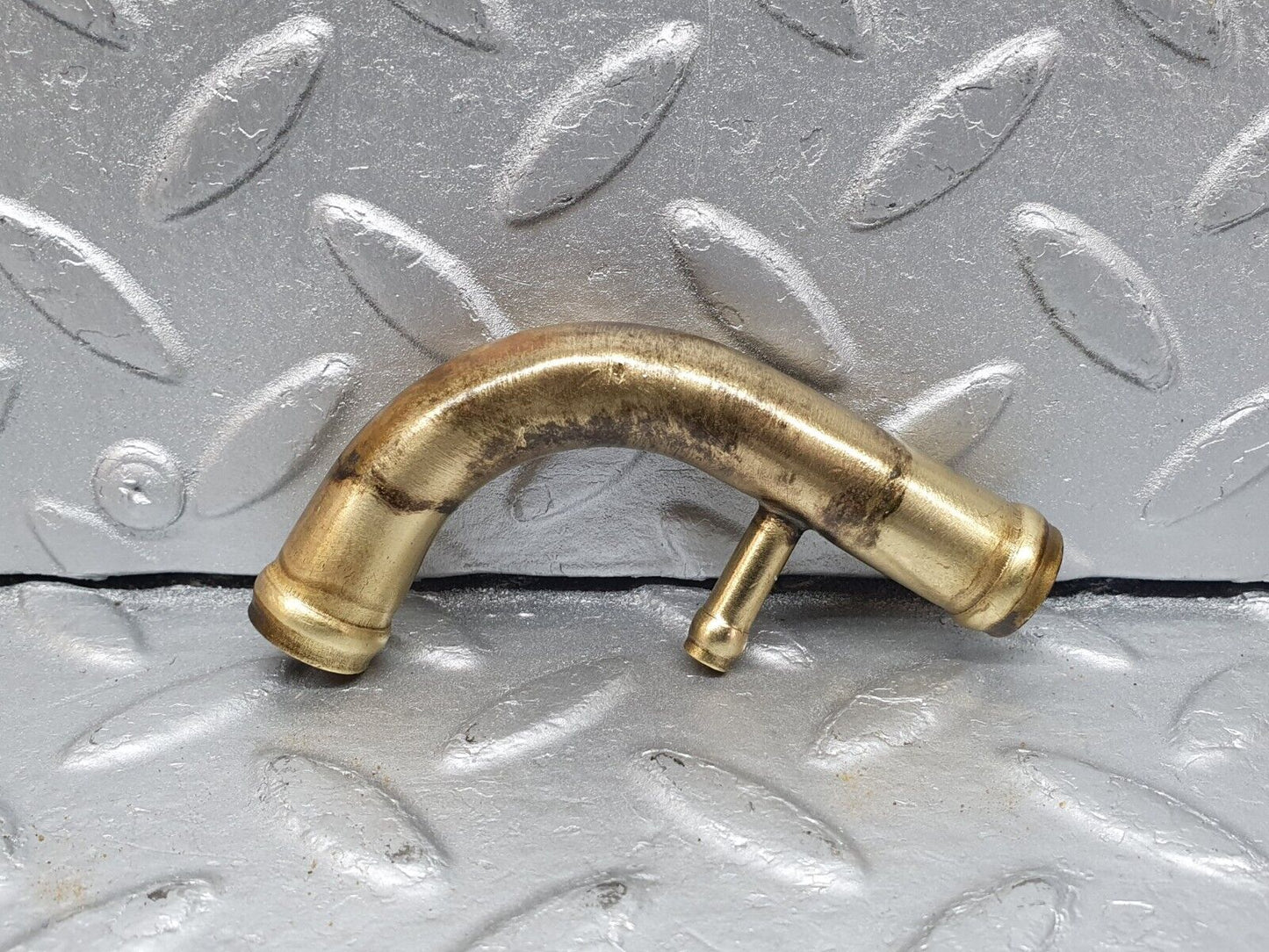 41038 Mercedes-Benz W126 300SE Fuel Pipe