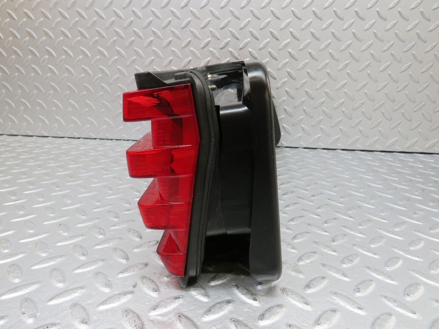 36933 Mercedes-Benz C126 420SEC Coupe Tail Light Left Side 0153316R3