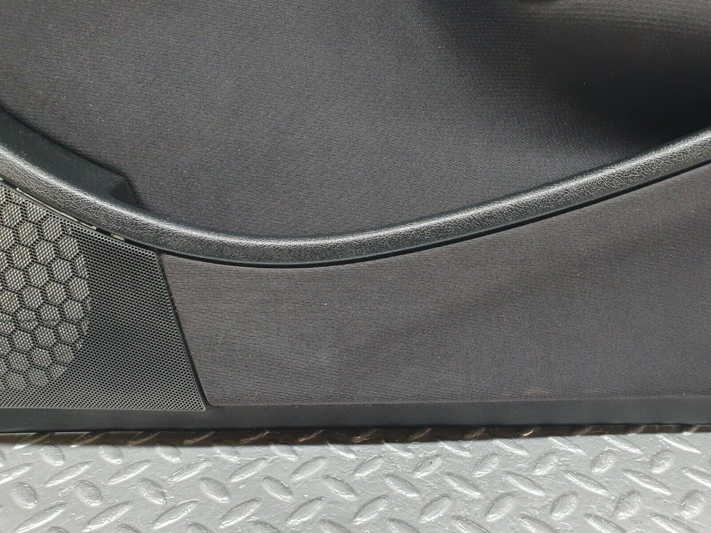 41771 Mercedes-Benz W202 C200 Front Right Door Card 2027601261