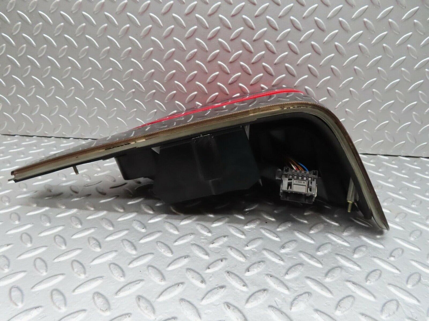 14913 Mercedes-Benz W140 S320 Tail Light Right Side