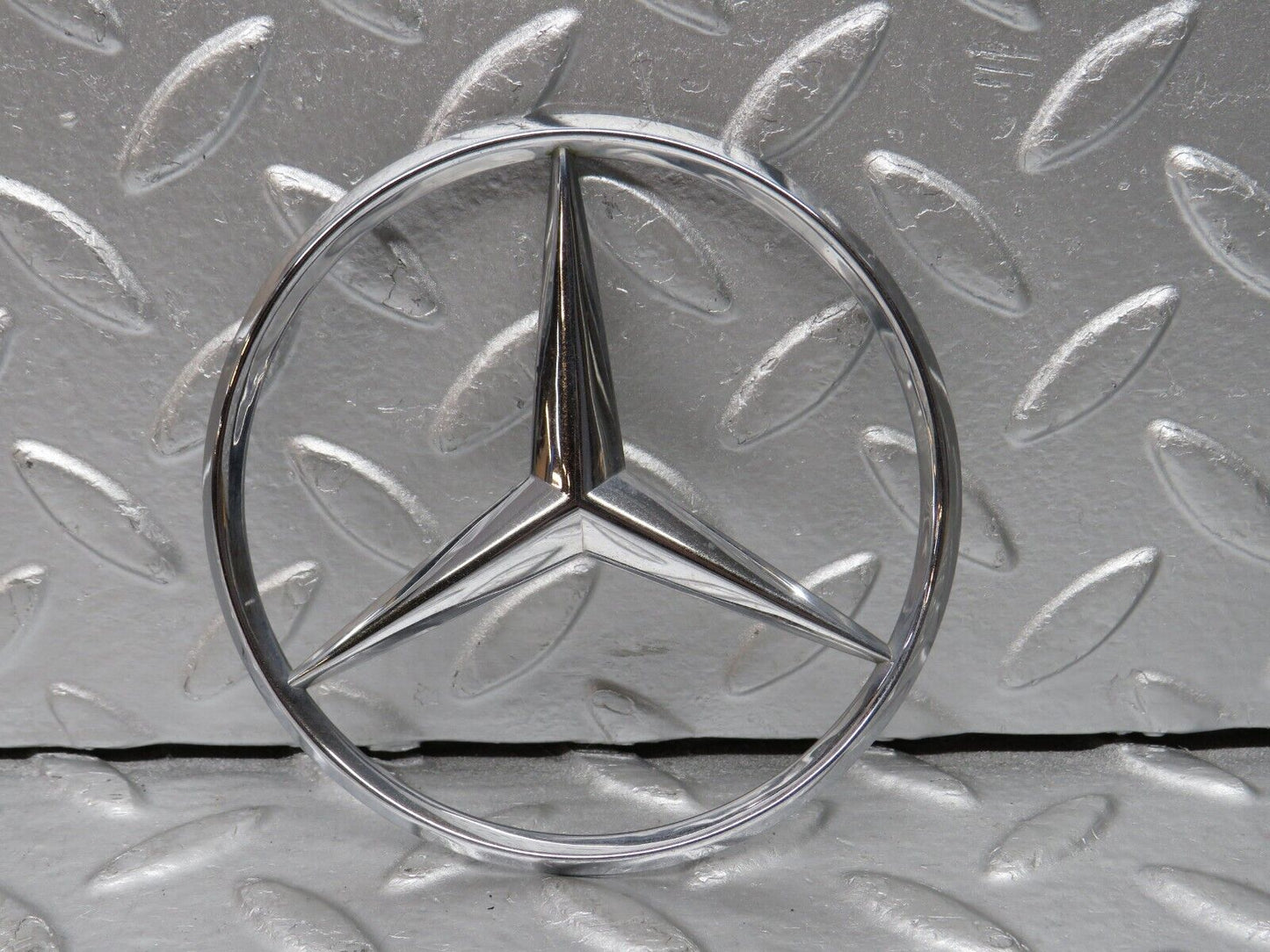31814 Mercedes-Benz W201 190LE 1.8L Chrome Rear Emblem 2017580058