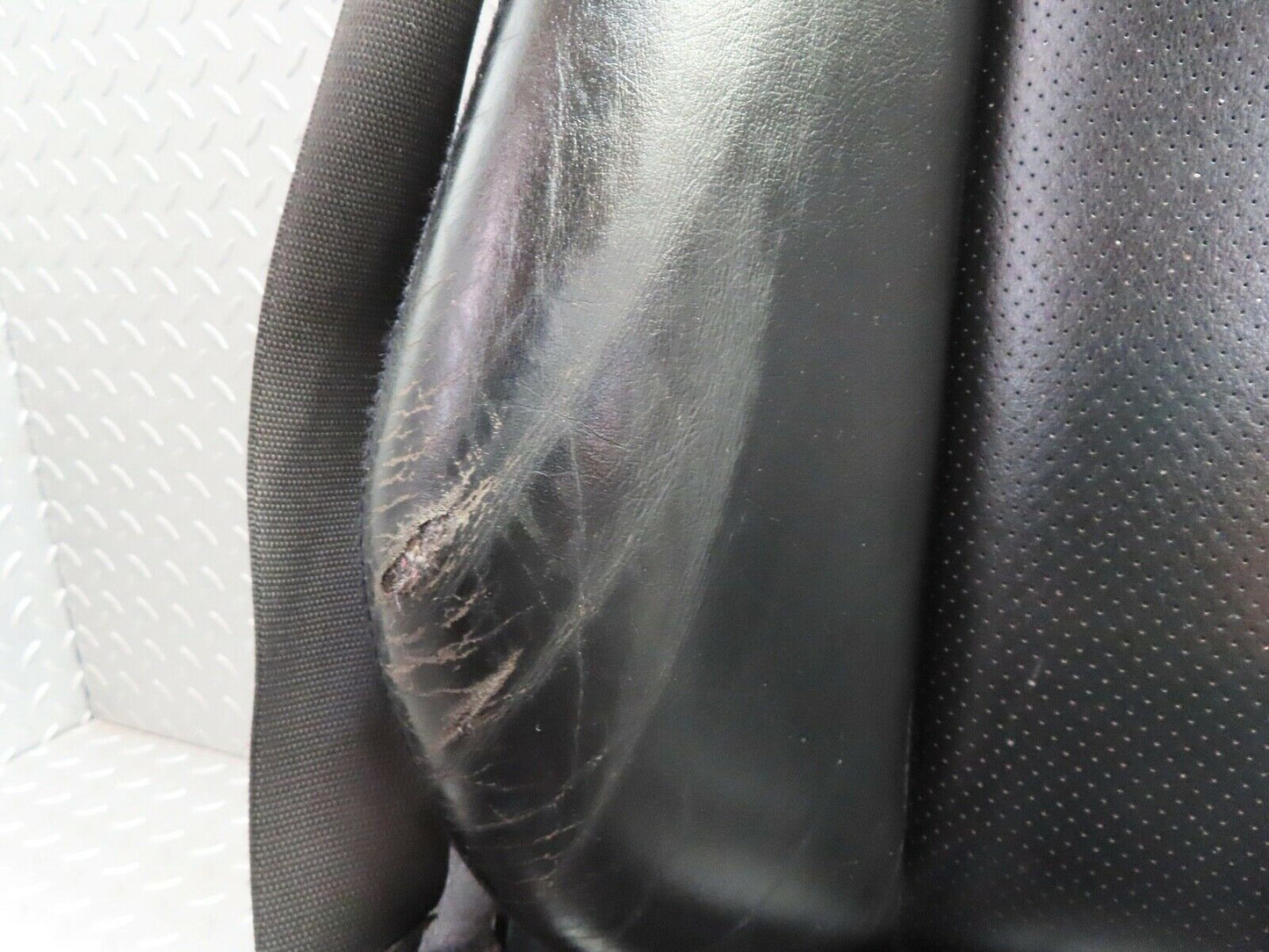 17184 Mercedes-Benz R129 300SL Coupe Electric Front Right Seat Black Leather
