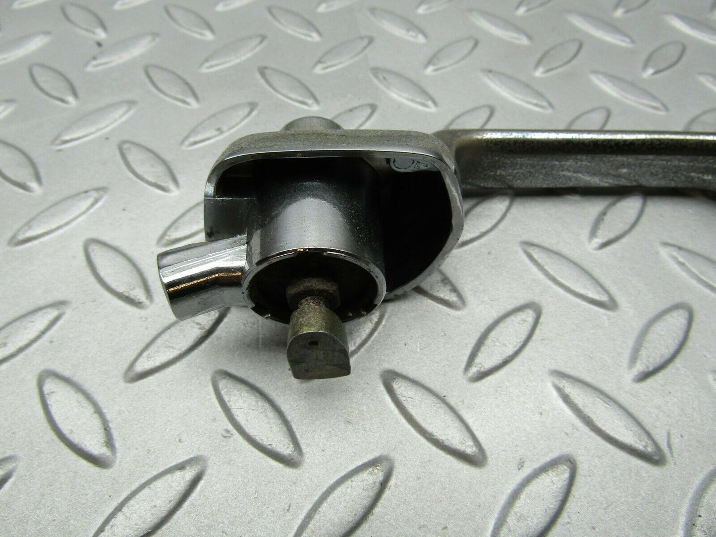 3292 Mercedes-Benz W108 280SE Door Handle Rear Right 1087661202