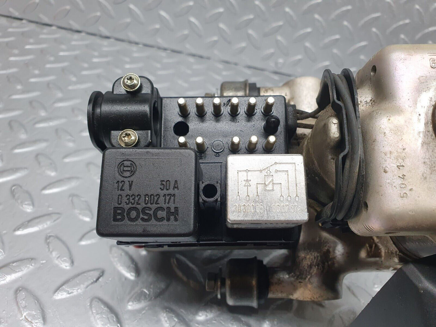 42927 Mercedes-Benz W201 190 ABS Brake Pump Bosch 0265200043 0332002171 0015426719