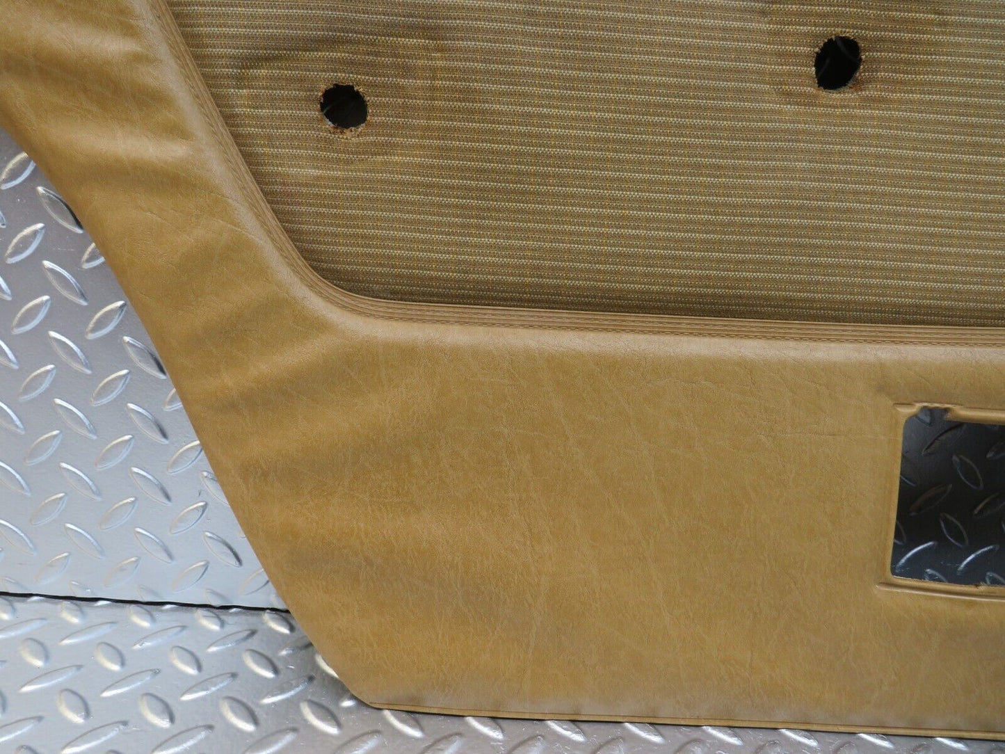 25465 Mercedes-Benz W123 200 Rear Left Door Card Palomino