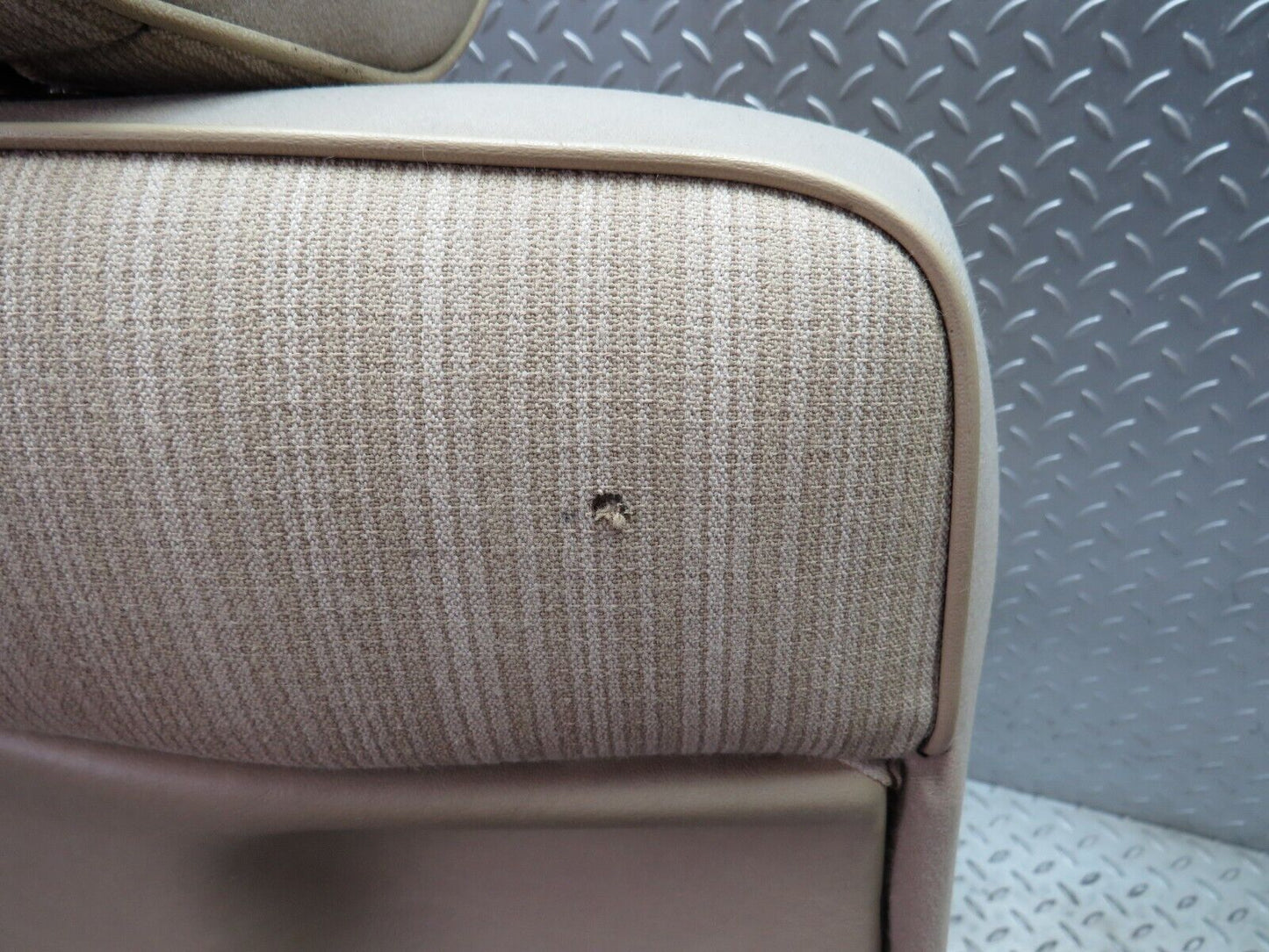34232 Mercedes-Benz W124 260E Front Right Driver Seat Beige 1249101050