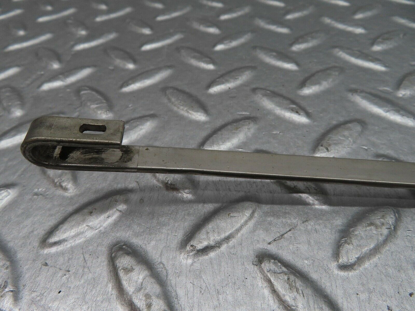 18274 Mercedes-Benz W111 220SE Coupe Wiper Arm Bosch Right Side 3399990553