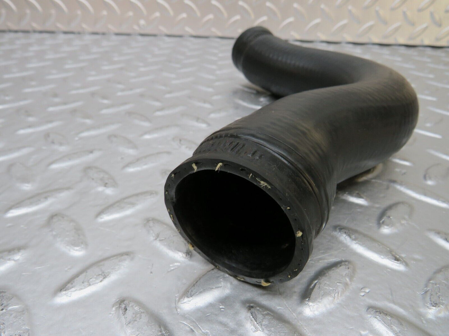 25504 Mercedes-Benz W123 200 Radiator Hose Pipe 1235012382