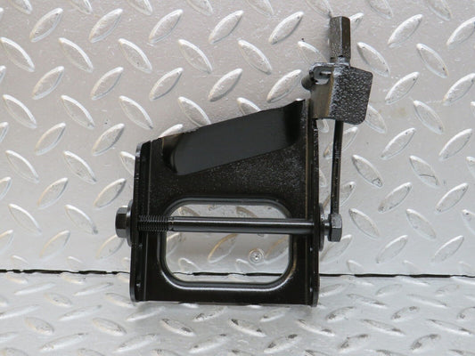 28442 Mercedes-Benz S123 240D Wagon Alternator Generator Bracket