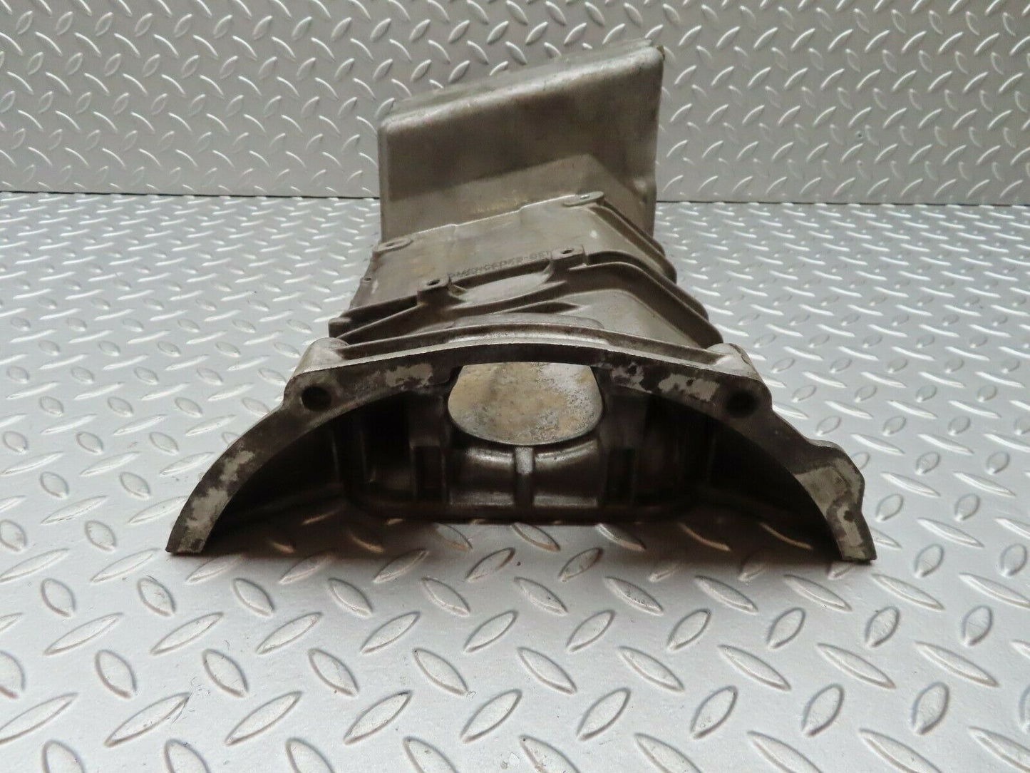 4094 Mercedes-Benz S123 200T Wagon Oil Pan Oil Sump 1020141202