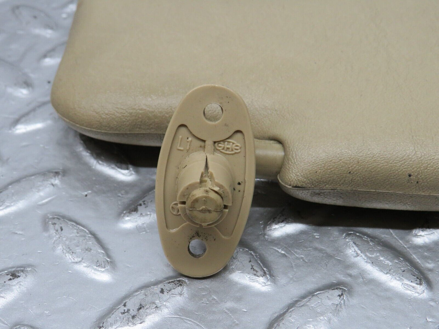 33945 Mercedes-Benz W124 260E Sun Visor Left Side Beige