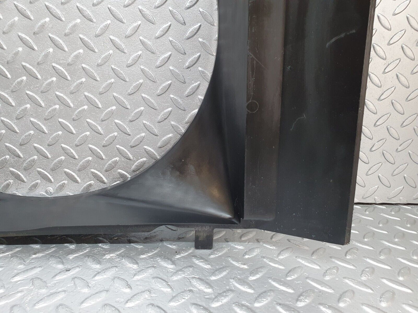 44124 Mercedes-Benz C123 230CE Coupe Radiator Fan Shroud Cover 1235052055