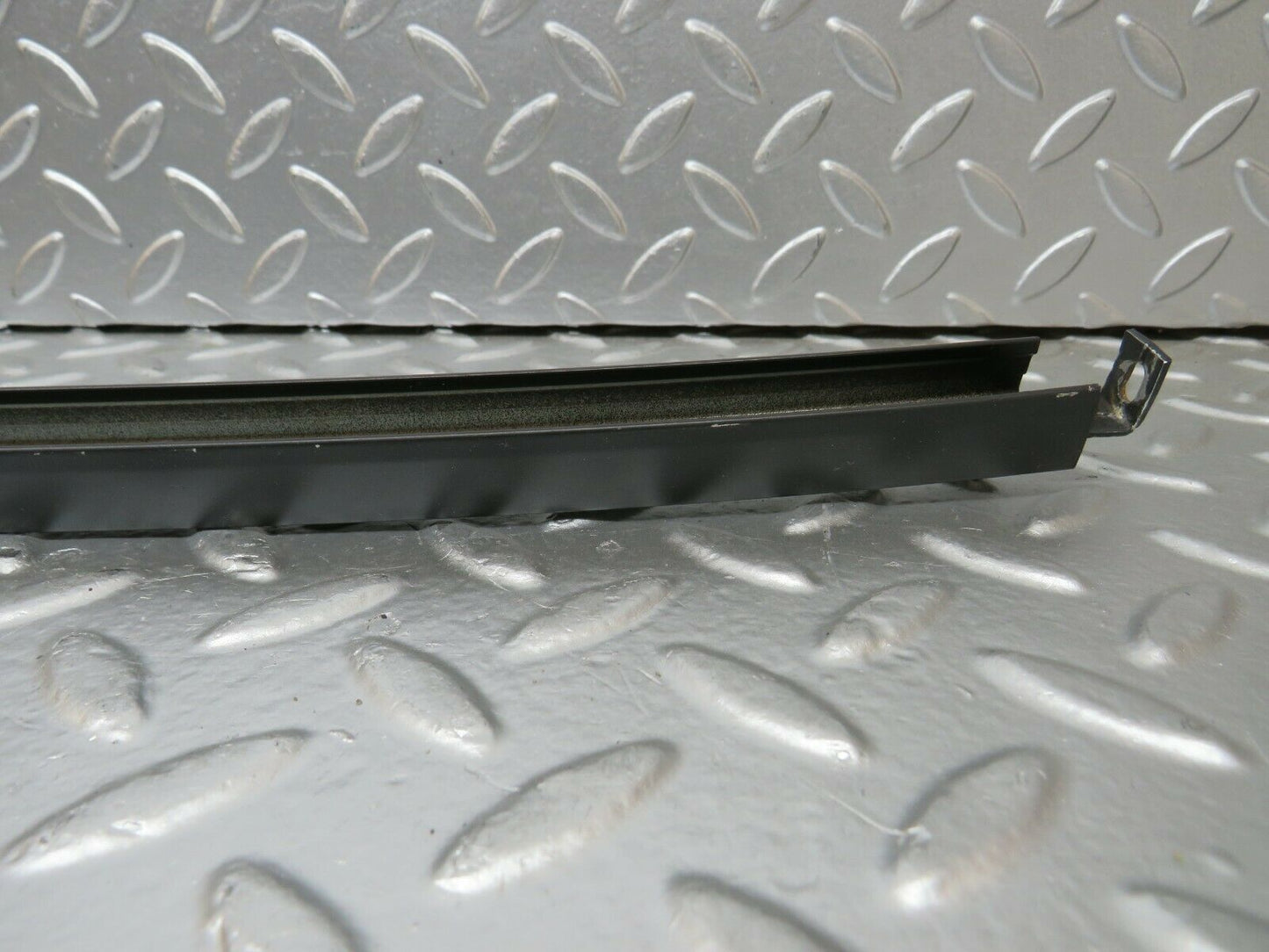 24248 Mercedes-Benz S124 220TE Wagon Rear Left Door Window Channel