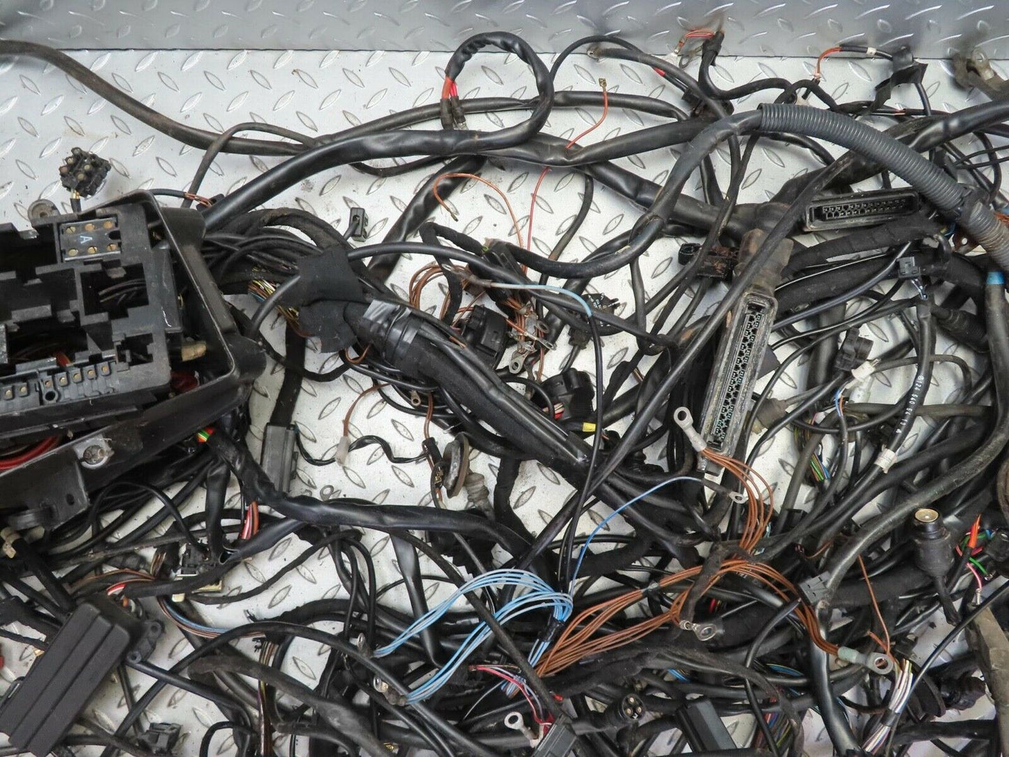 16513 Mercedes-Benz W124 260E Engine Chassis Body Wire Wiring Harness