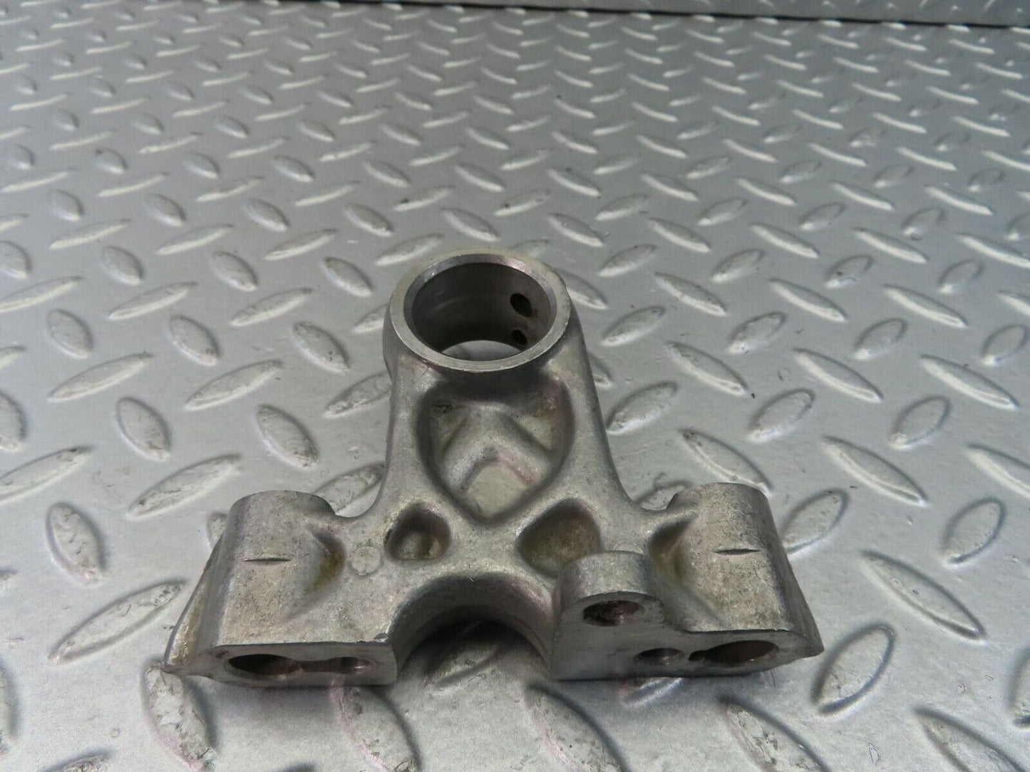 8949 Mercedes-Benz W108 Camshaft Tower Bearing 1800515110