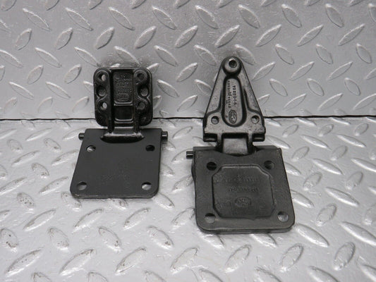 40480 Mercedes-Benz W110 230 Front Left Door Hinge