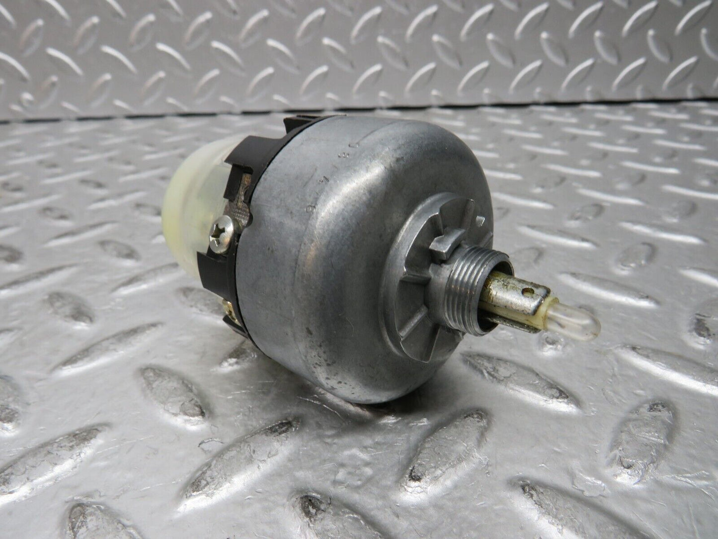 28646 Mercedes-Benz W123 230E Headlight Switch