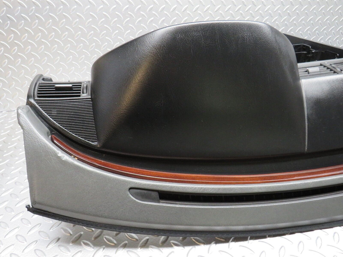 33342 Mercedes-Benz W202 C180 Dashboard Black 2026801987
