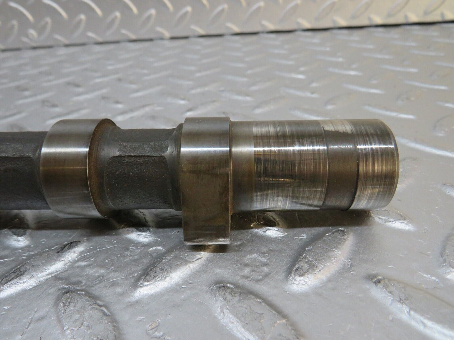 0327 Mercedes-Benz W120 180D Ponton Camshaft OM636