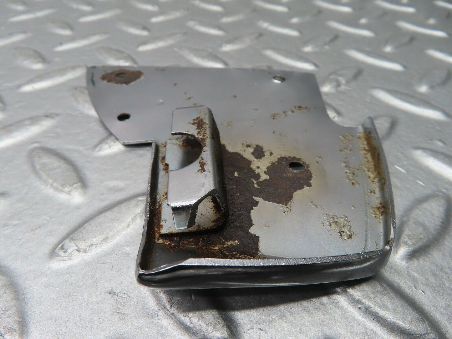20922 Mercedes-Benz W114 250CE Coupe B Pillar Chrome Cover Right Side