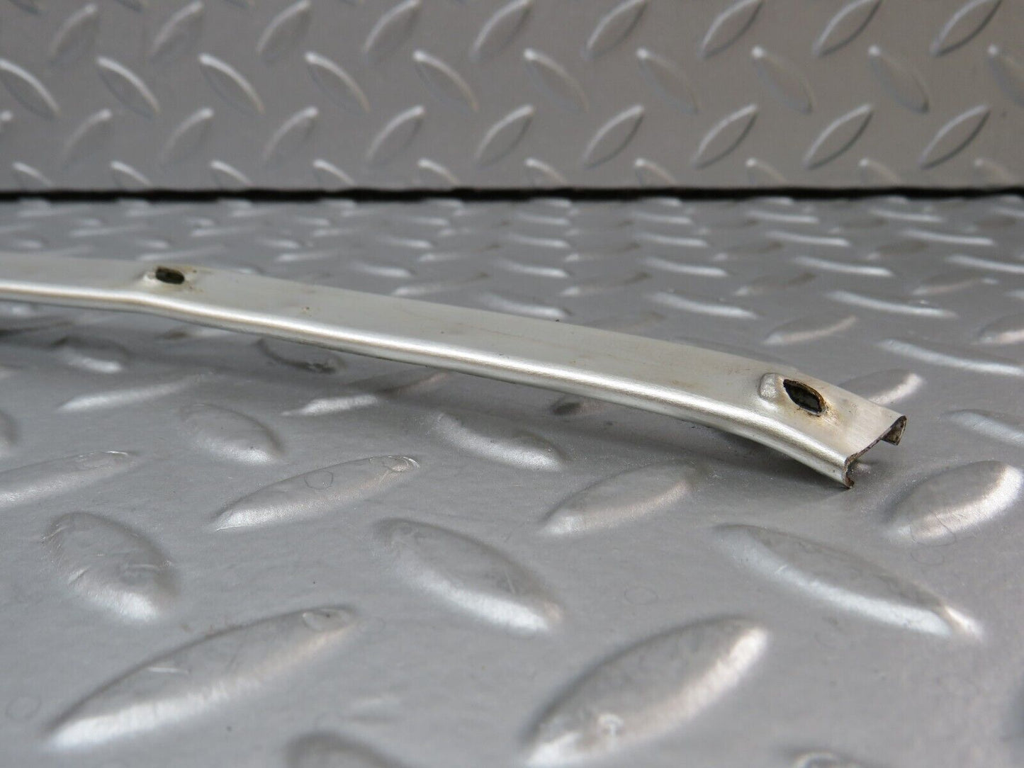35623 Mercedes-Benz R107 280SL Hardtop Interior Roof Chrome