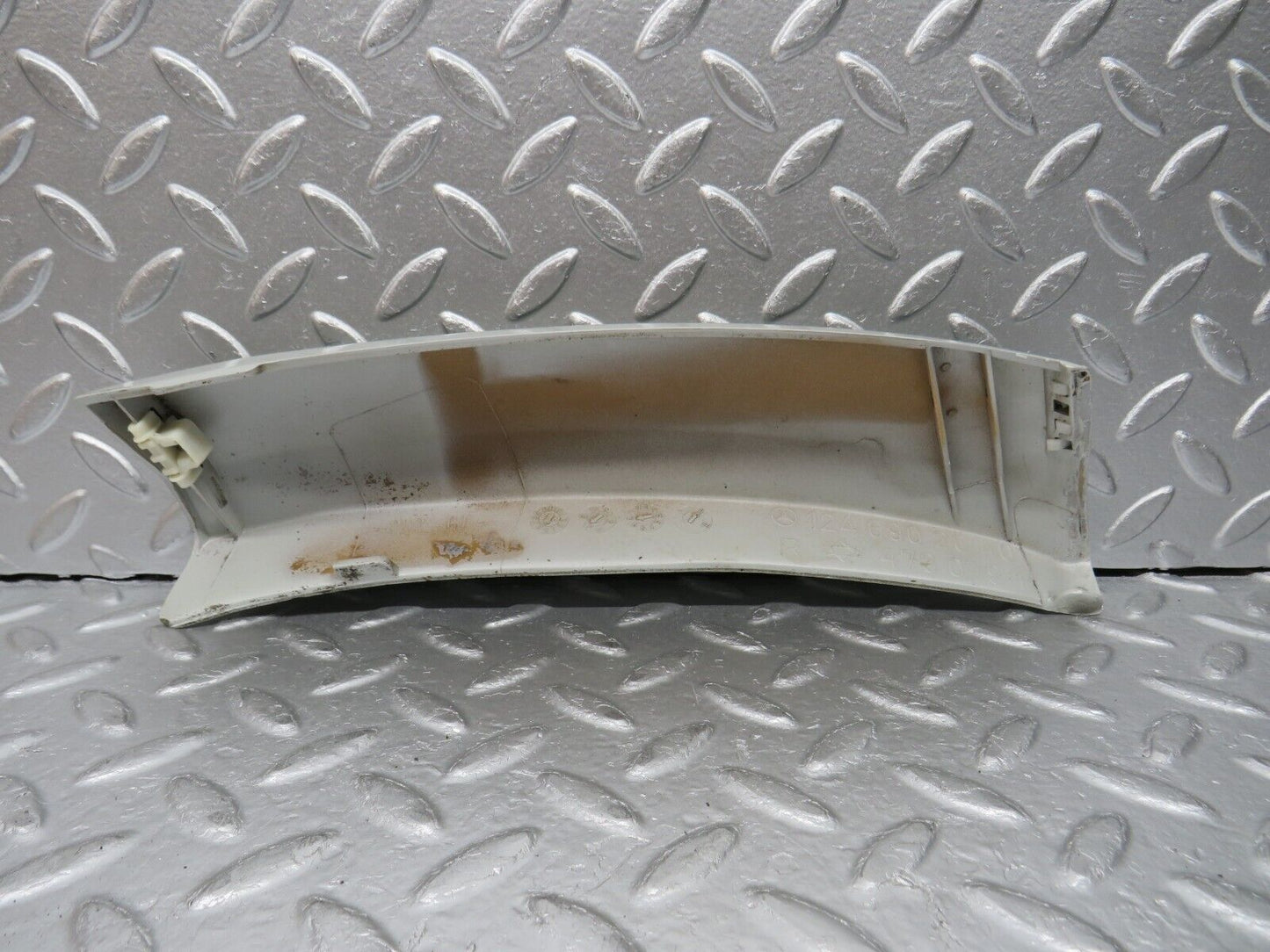 30405 Mercedes-Benz W124 230E Rear Right Fender Wing Lower Moulding Trim 1246902040