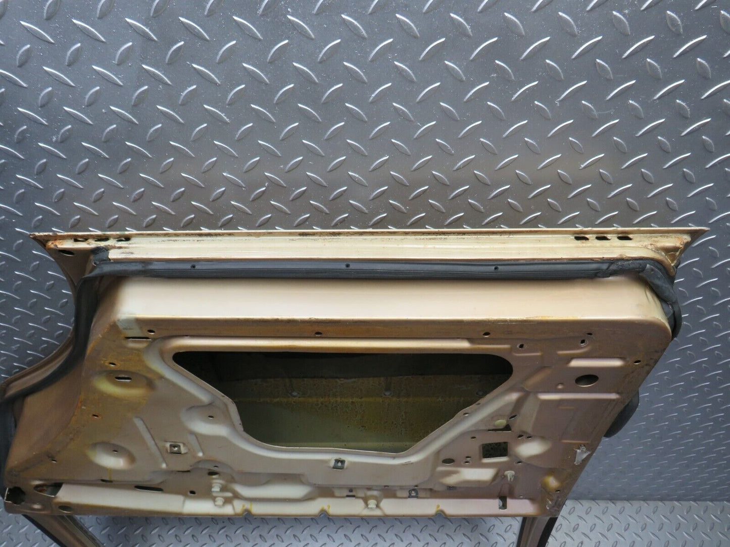 28195 Mercedes-Benz S123 240D Wagon Rear Right Door