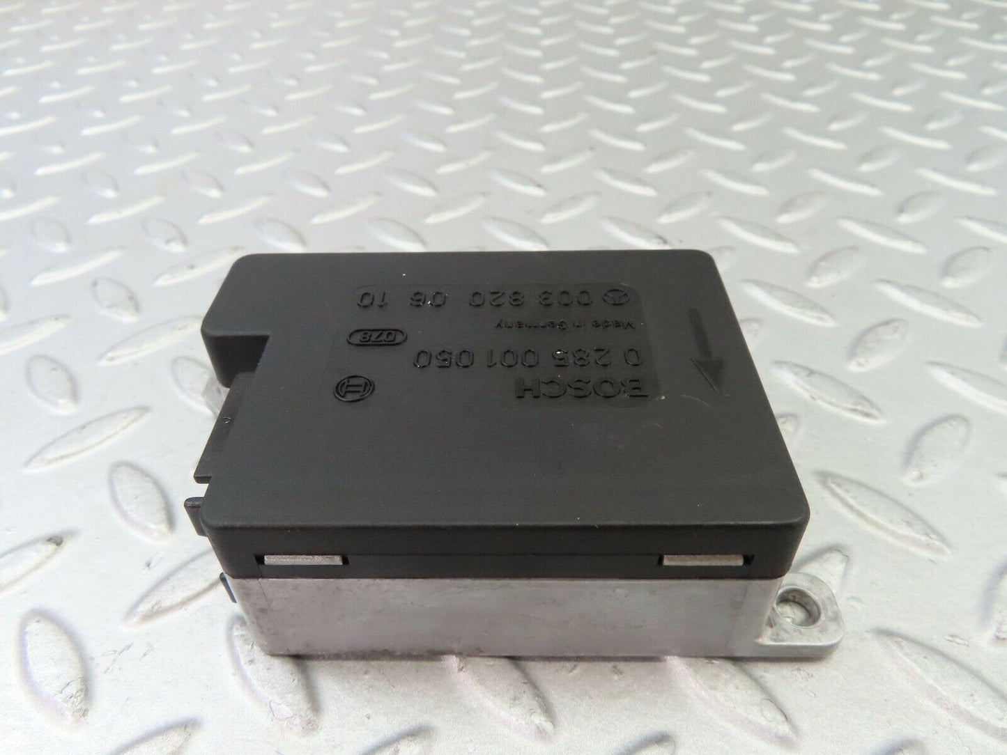 7656 Mercedes-Benz S123 230TE Wagon Crash Sensor Bosch 0038200610