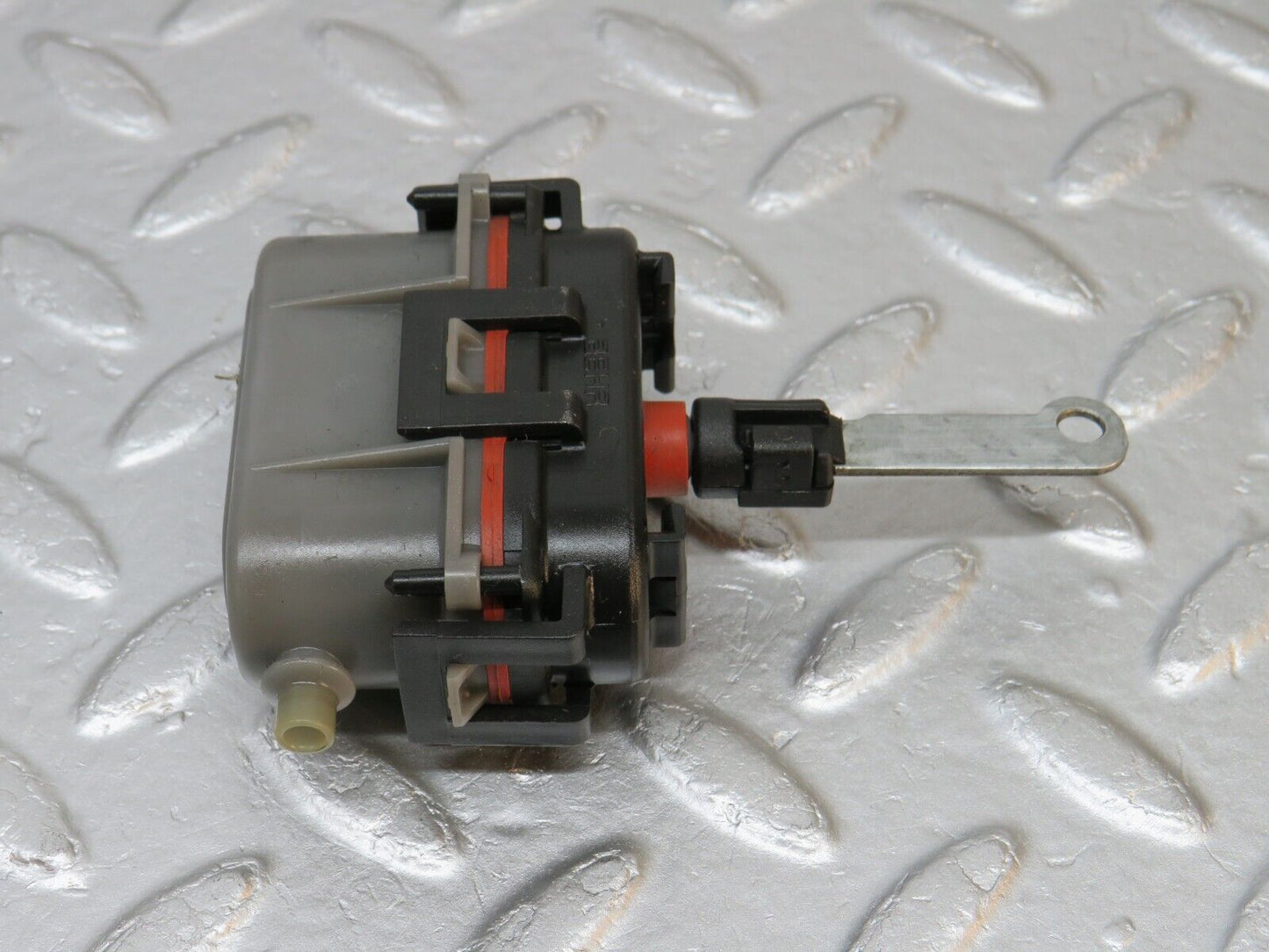 39737 Mercedes-Benz R129 320SL Coupe Heater Vacuum Actuator
