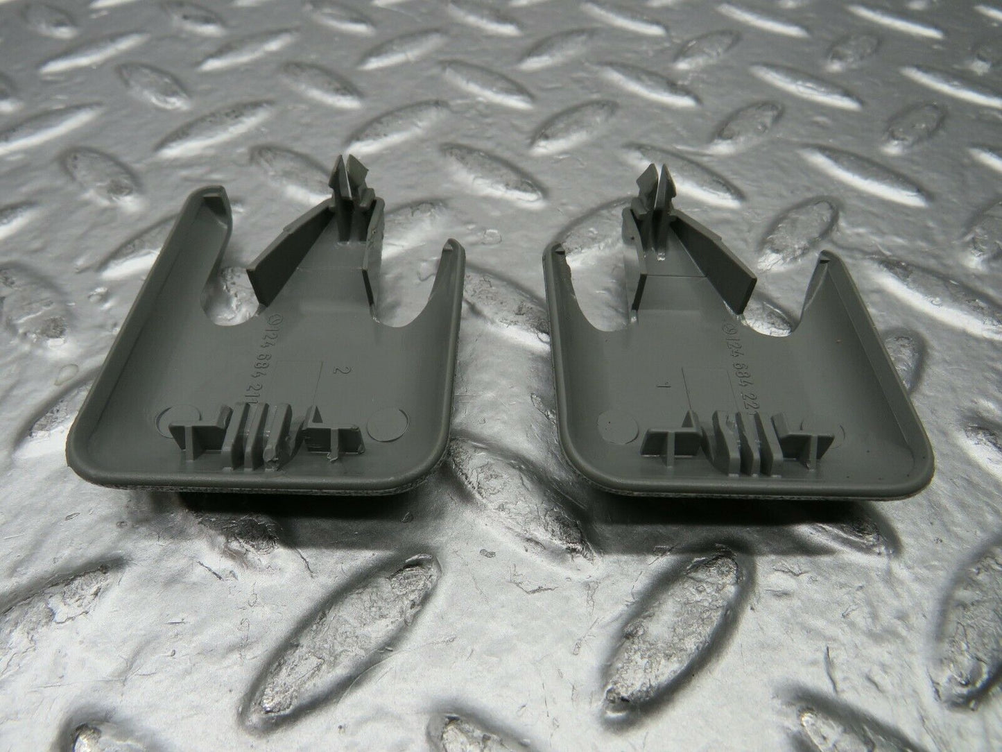 22593 Mercedes-Benz C124 E220 Front Seat Rail Trim Cover 1246842118 1246842218
