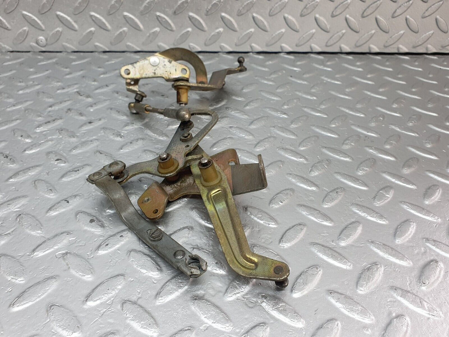 44037 Mercedes-Benz C123 230CE Coupe Throttle Linkage