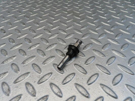 11037 Mercedes-Benz R107 W116 Fuel Injector Bosch 0437502010