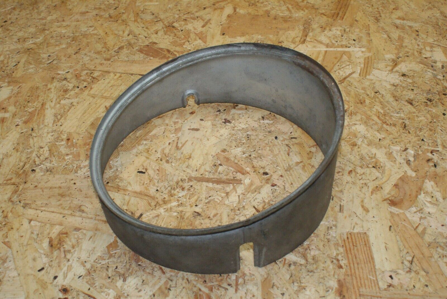 2297 Mercedes-Benz W105 219 PONTON Headlight Ornament Ring Trim