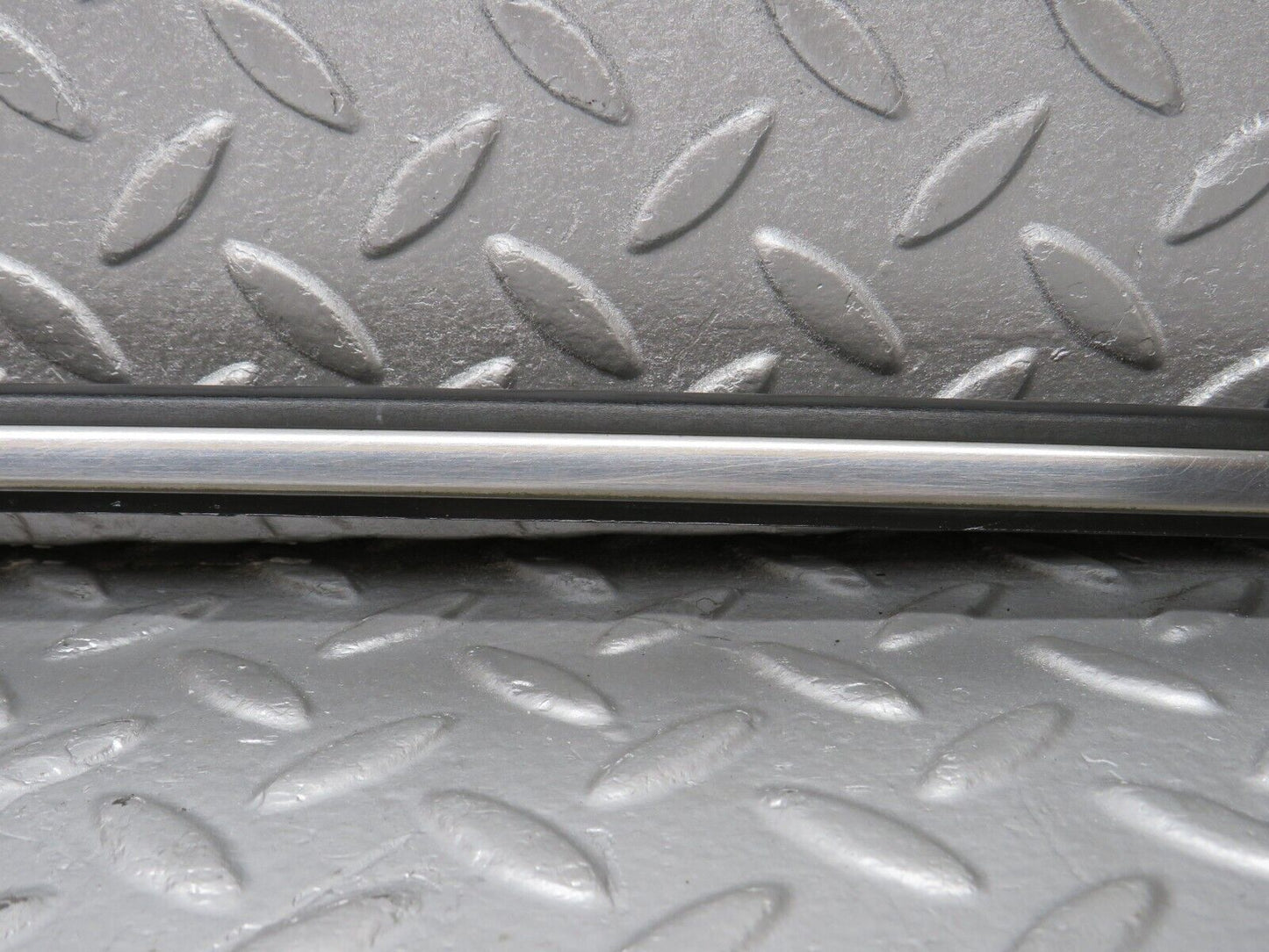40637 Mercedes-Benz W123 300D Trunk Boot Lid Chrome Moulding Trim