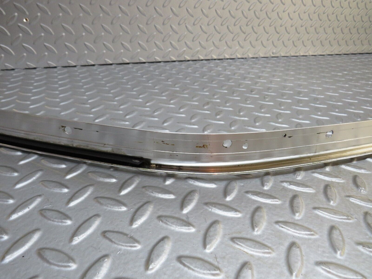 37028 Mercedes-Benz C126 420SEC Coupe Roof Chrome Trim Right Side