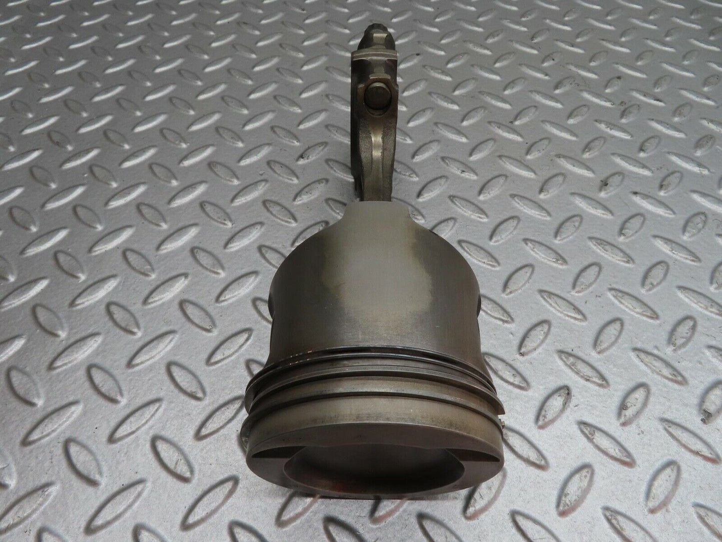 13801 Mercedes-Benz R107 450SL Piston With Connecting Rod 92mm