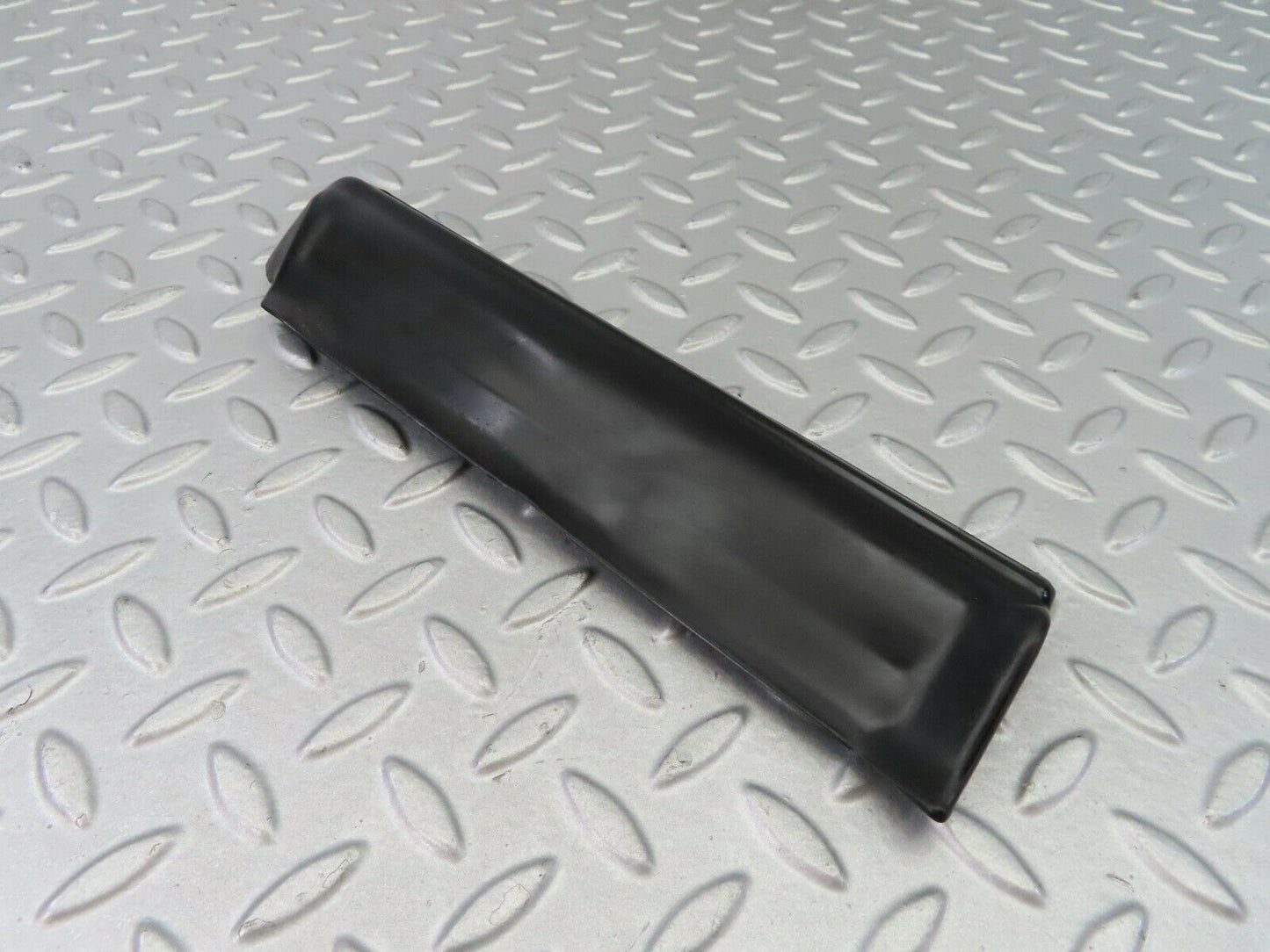 7505 Mercedes-Benz S123 230TE Wagon Front Left Fender Wing Lower Trim
